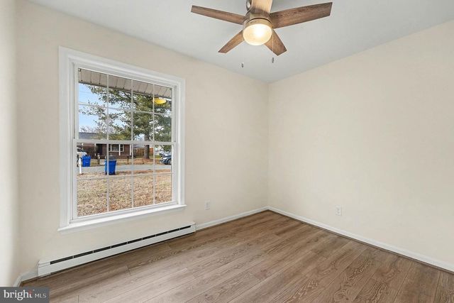 408 HAMILTON ST, Fredericksburg, VA 22408