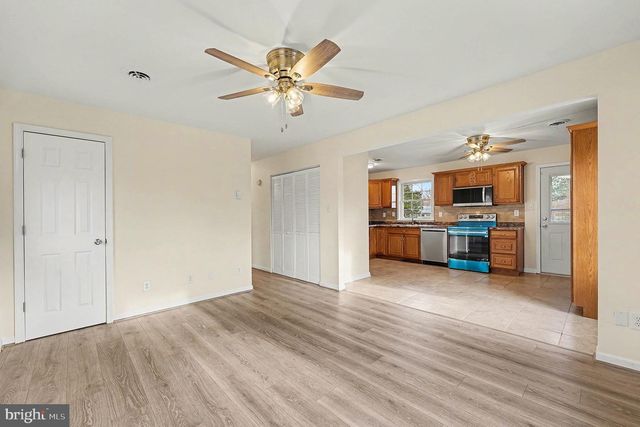 408 HAMILTON ST, Fredericksburg, VA 22408