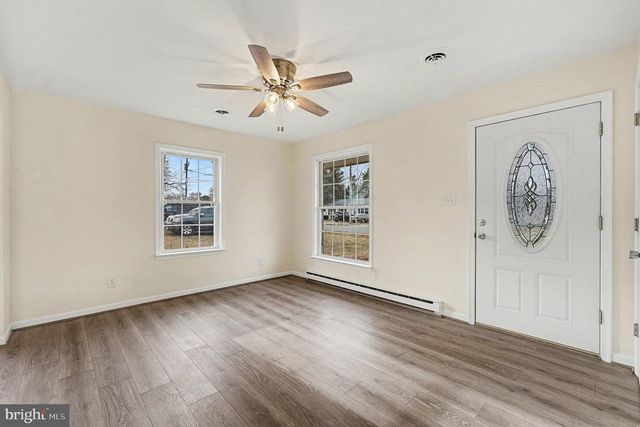 408 HAMILTON ST, Fredericksburg, VA 22408