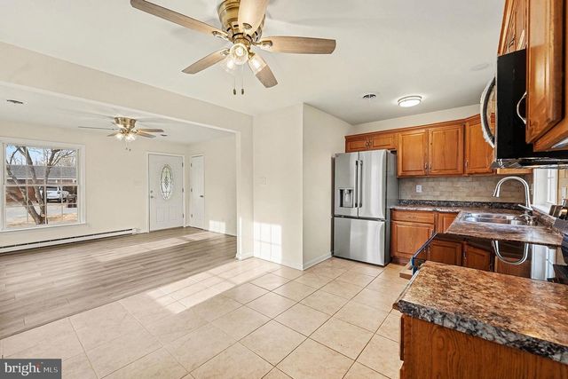 408 HAMILTON ST, Fredericksburg, VA 22408