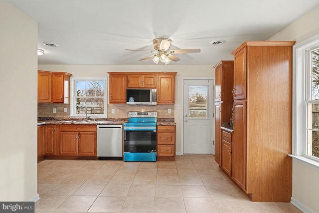 408 HAMILTON ST, Fredericksburg, VA 22408