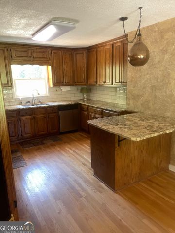6701 Cowan Mill Road, Winston, GA 30187