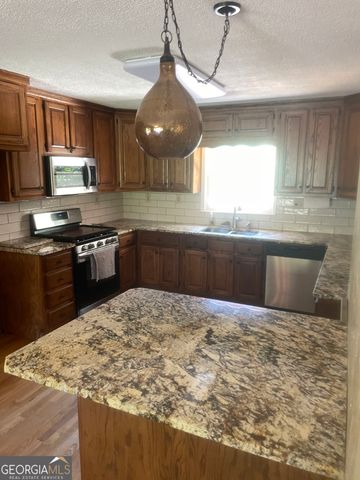 6701 Cowan Mill Road, Winston, GA 30187