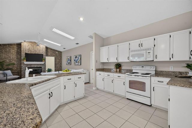 1303 ACRES DRIVE, Apopka, FL 32703