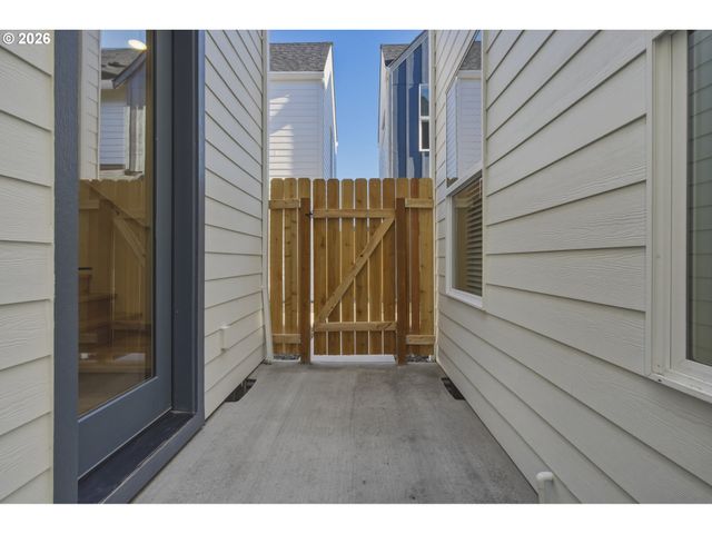7041 Se 60th Ave, Portland, OR 97206