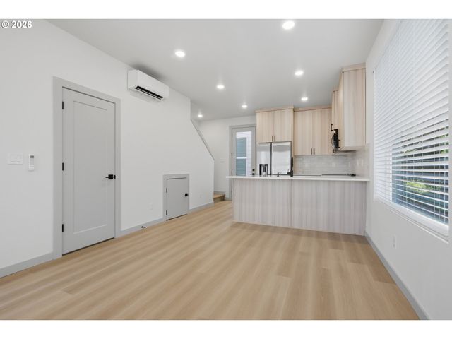 7041 Se 60th Ave, Portland, OR 97206