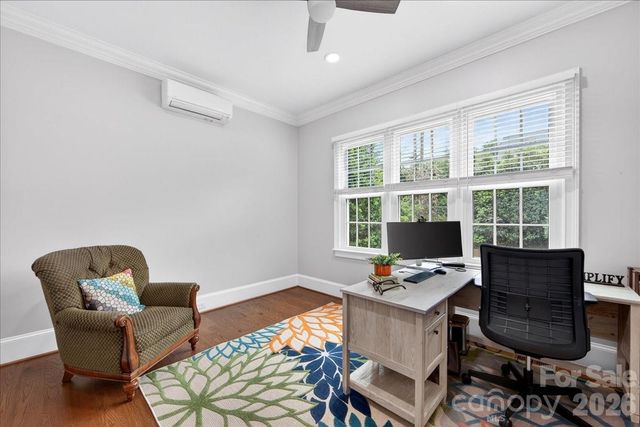 2135 Sharon Avenue, Charlotte, NC 28211
