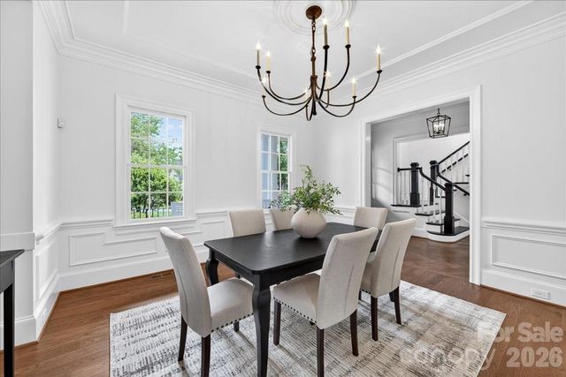2135 Sharon Avenue, Charlotte, NC 28211