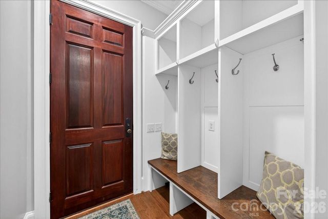 2135 Sharon Avenue, Charlotte, NC 28211