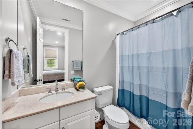 2135 Sharon Avenue, Charlotte, NC 28211