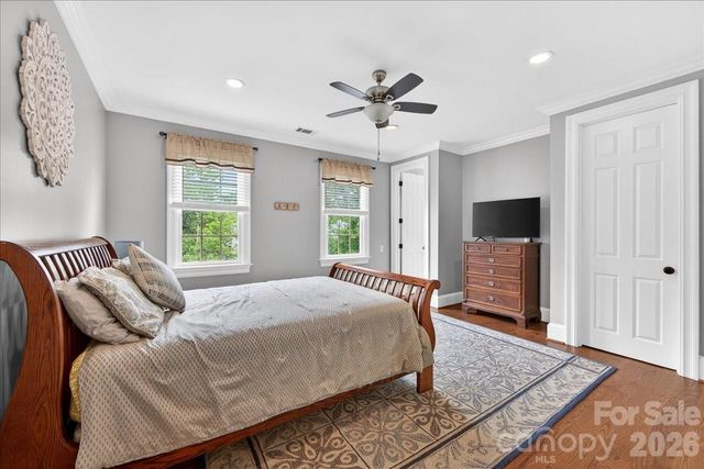 2135 Sharon Avenue, Charlotte, NC 28211
