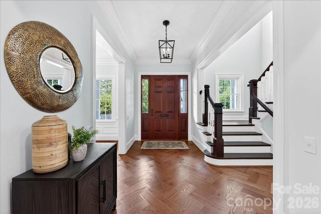2135 Sharon Avenue, Charlotte, NC 28211