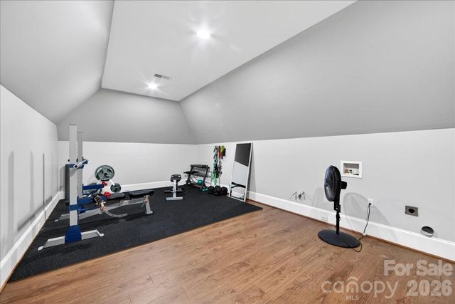 2135 Sharon Avenue, Charlotte, NC 28211