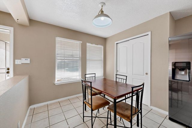 1221 Tanglewood Place NW, Albuquerque, NM 87120