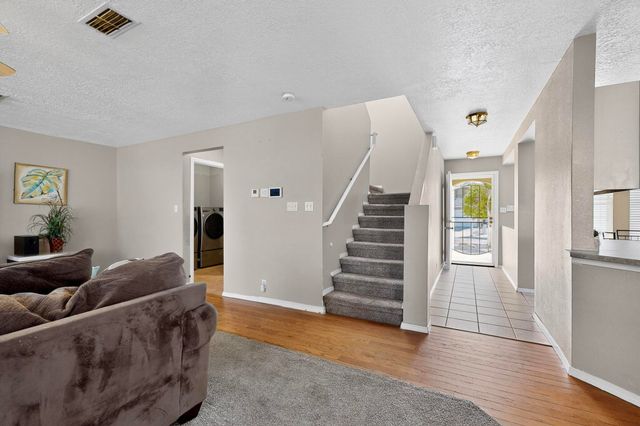 1221 Tanglewood Place NW, Albuquerque, NM 87120