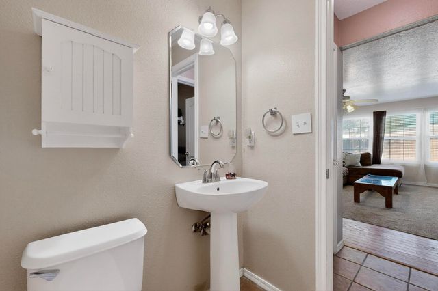 1221 Tanglewood Place NW, Albuquerque, NM 87120