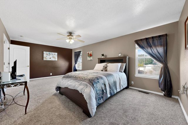 1221 Tanglewood Place NW, Albuquerque, NM 87120