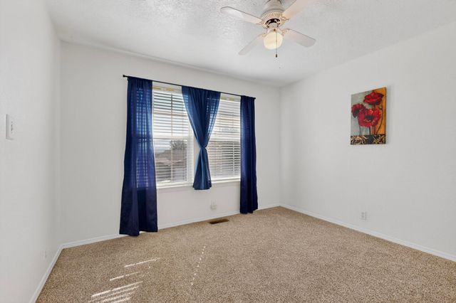 1221 Tanglewood Place NW, Albuquerque, NM 87120