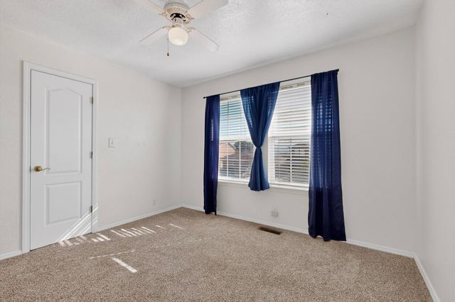 1221 Tanglewood Place NW, Albuquerque, NM 87120