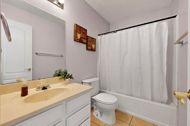 1221 Tanglewood Place NW, Albuquerque, NM 87120