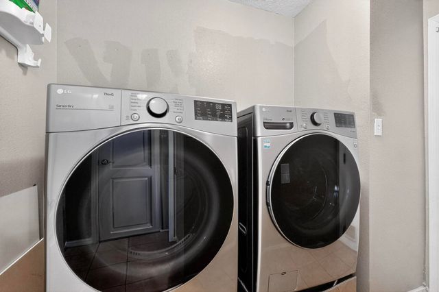 1221 Tanglewood Place NW, Albuquerque, NM 87120