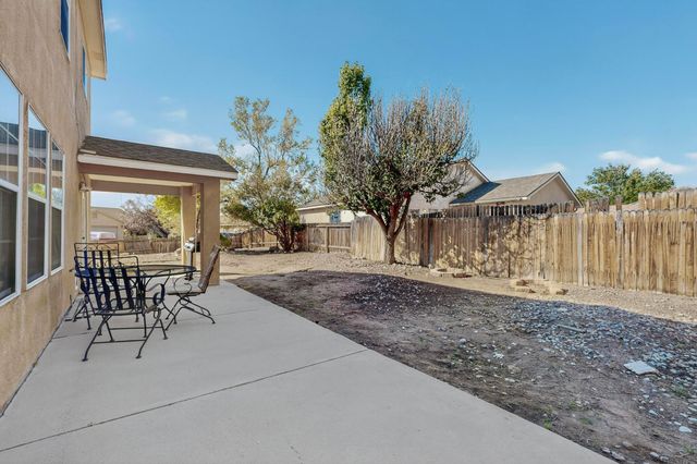 1221 Tanglewood Place NW, Albuquerque, NM 87120