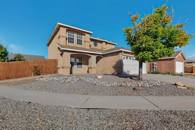 1221 Tanglewood Place NW, Albuquerque, NM 87120