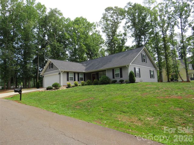 118 Tallyhoe Street, Forest City, NC 28043