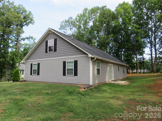 118 Tallyhoe Street, Forest City, NC 28043