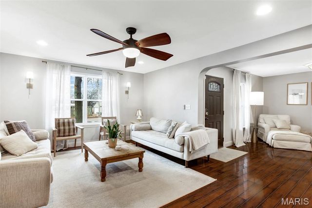 1107 Burgess Avenue, Crystal City, MO 63019