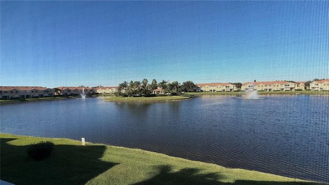 3688 PARKRIDGE CIRCLE 27-201, Sarasota, FL 34243