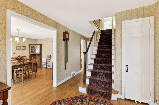 89 Hop Brook Road, Simsbury, CT 06070