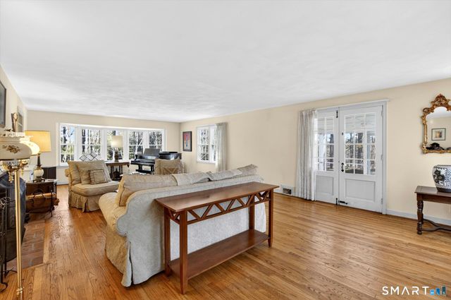 89 Hop Brook Road, Simsbury, CT 06070