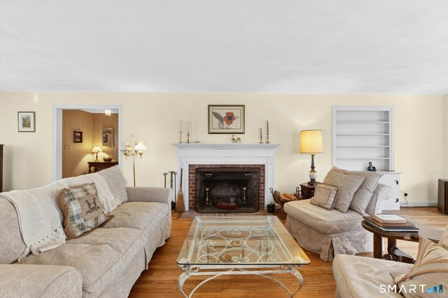 89 Hop Brook Road, Simsbury, CT 06070