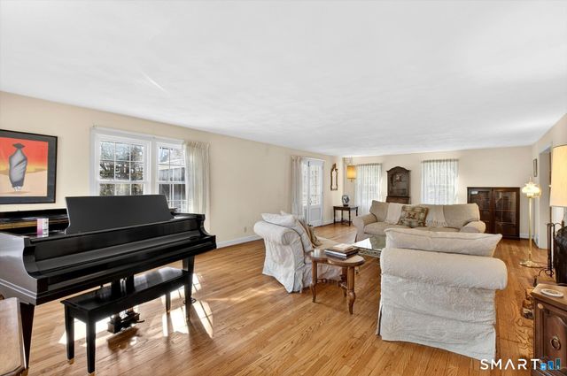 89 Hop Brook Road, Simsbury, CT 06070