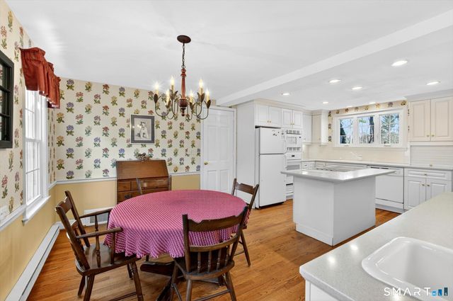 89 Hop Brook Road, Simsbury, CT 06070