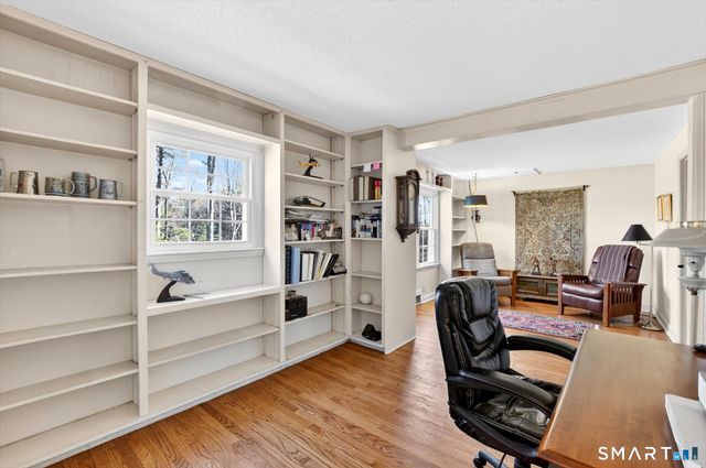 89 Hop Brook Road, Simsbury, CT 06070