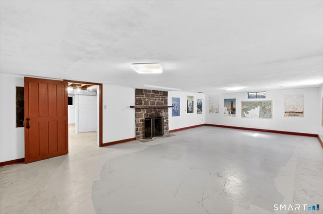 89 Hop Brook Road, Simsbury, CT 06070