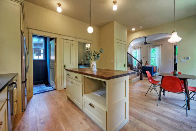 3309 Larry LN 2, Austin, TX 78722