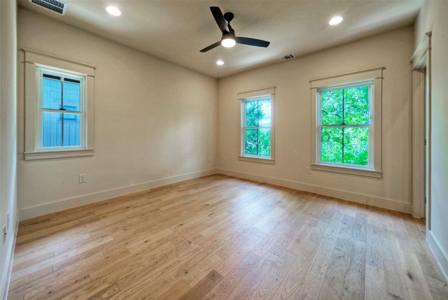 3309 Larry LN 2, Austin, TX 78722
