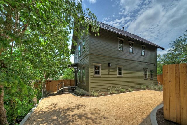 3309 Larry LN 2, Austin, TX 78722