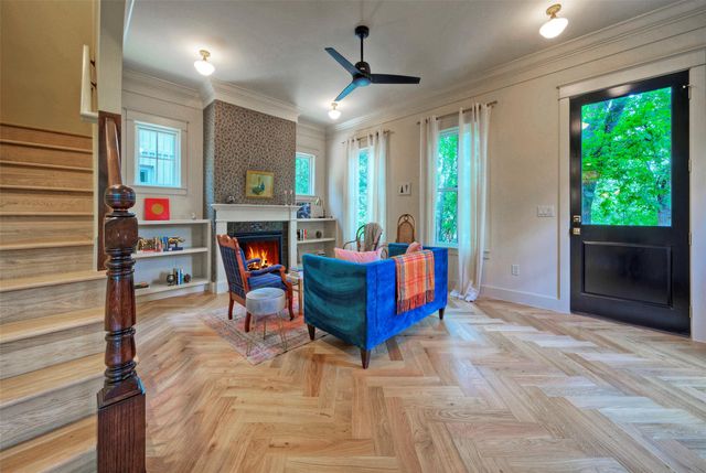 3309 Larry LN 2, Austin, TX 78722