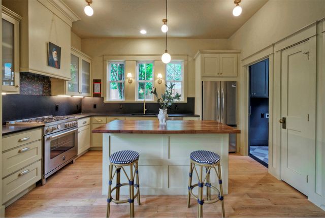 3309 Larry LN 2, Austin, TX 78722