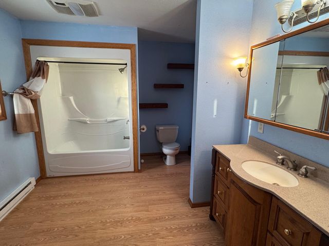 44028 220th Street, Roseau, MN 56751