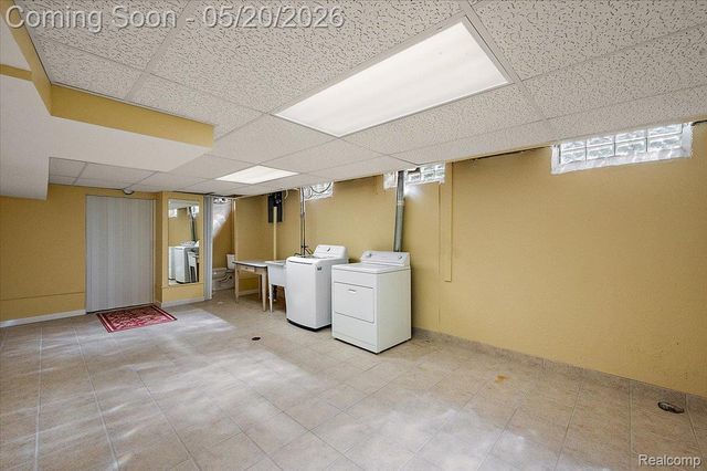 28416 Westerleigh Road, Farmington Hills, MI 48334