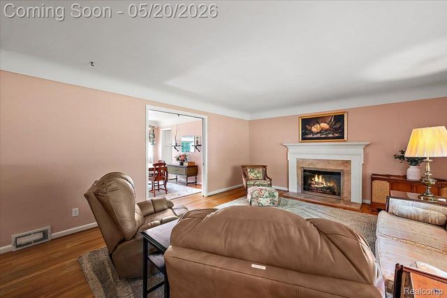 28416 Westerleigh Road, Farmington Hills, MI 48334