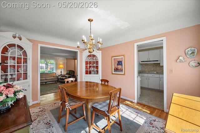 28416 Westerleigh Road, Farmington Hills, MI 48334