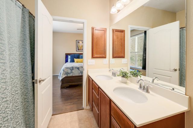 217 Sheepshank DR, Georgetown, TX 78633