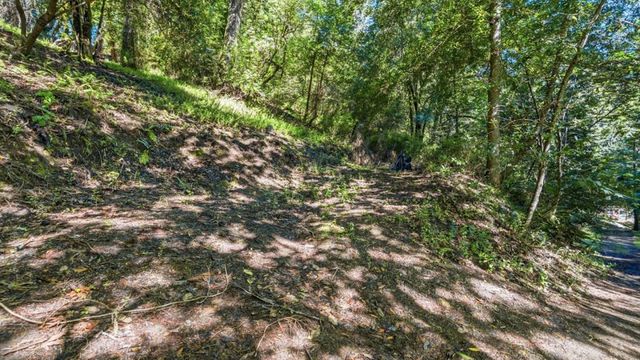 360 Rincon Way, Boulder Creek, CA 95006