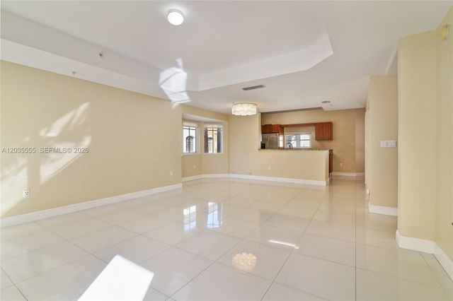 2707 NE 184th Ter, Aventura, FL 33160